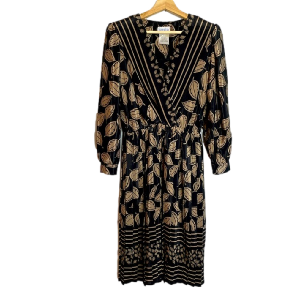 Pleated 90s Autumnal Leaves Dress